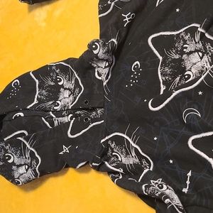 Funny cat sweater!